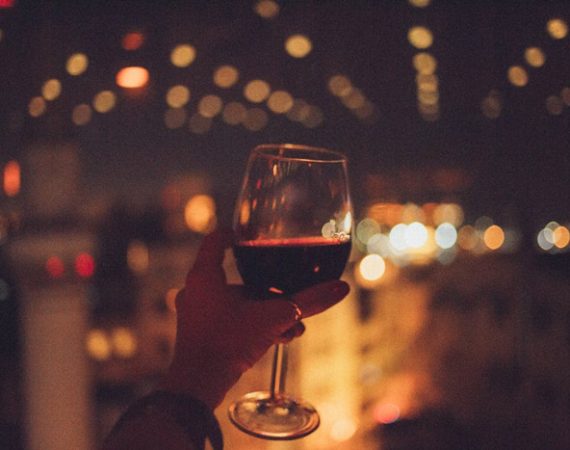 Can You Heat Up a Stuck Wine Bottle? Don't Rush to Heat the Bottle! A Complete Guide to Safe Opening and Wine Rescue